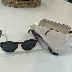 Illesteva Leonard II Matte Tortoise Round Sunglasses with Gray Lenses